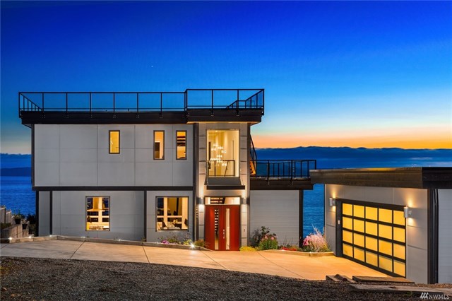 SOLD - Buyer Representation - $1,628,000 - 24411 Marine View Dr S, Des Moines 98198 header image.