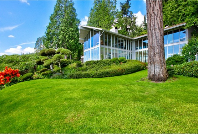 Sold - $4,150,000 -Lake Sammamish Estate - Seller Representation header image.