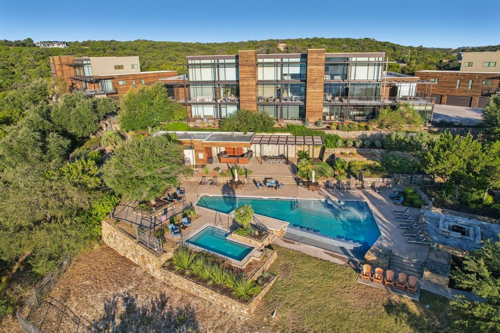 Modern Waterfront Luxury on Lake Travis