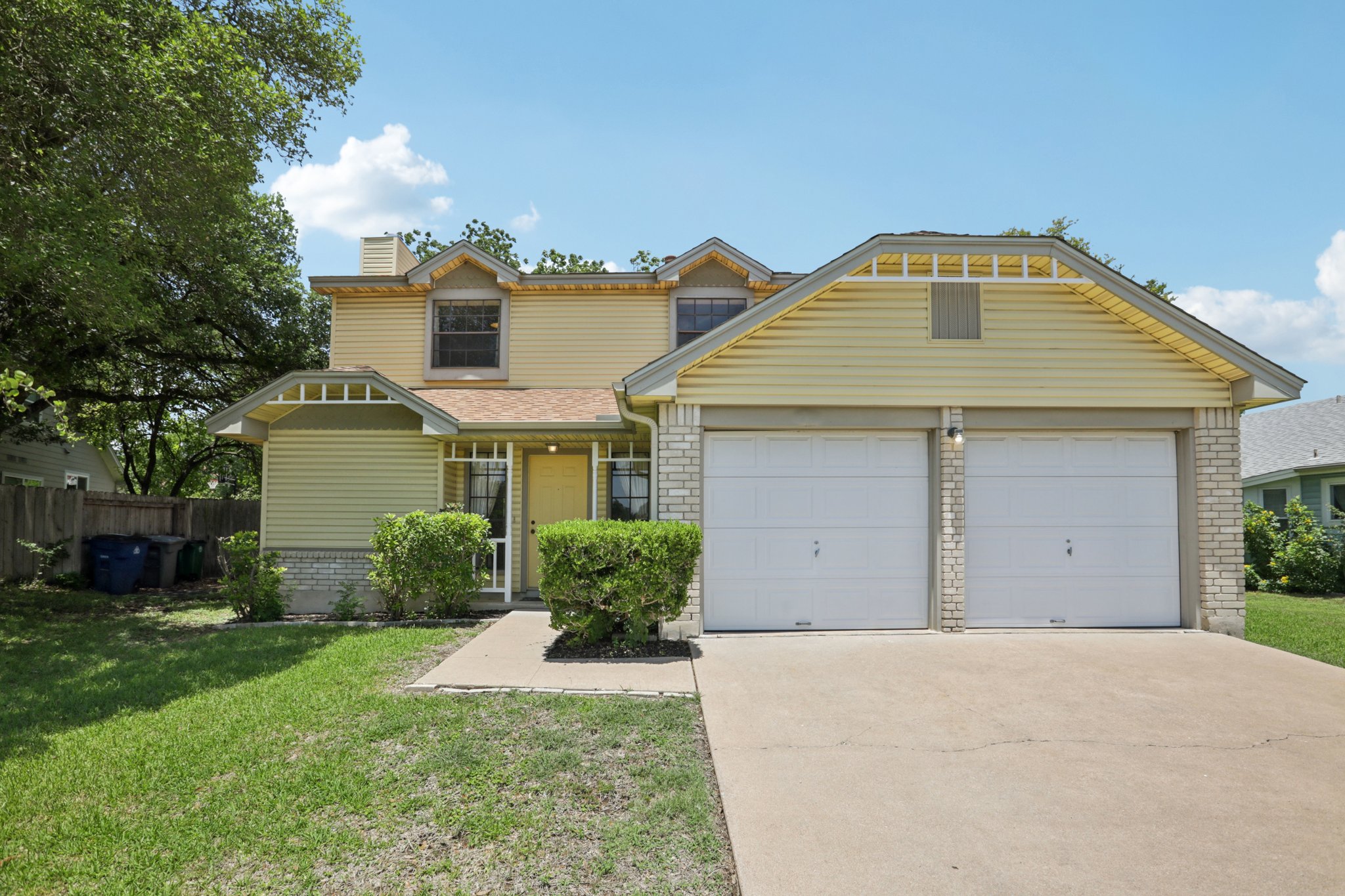 Poolside Living on an Oversized Lot — 11402 Hidden Quail Dr, Austin header image.