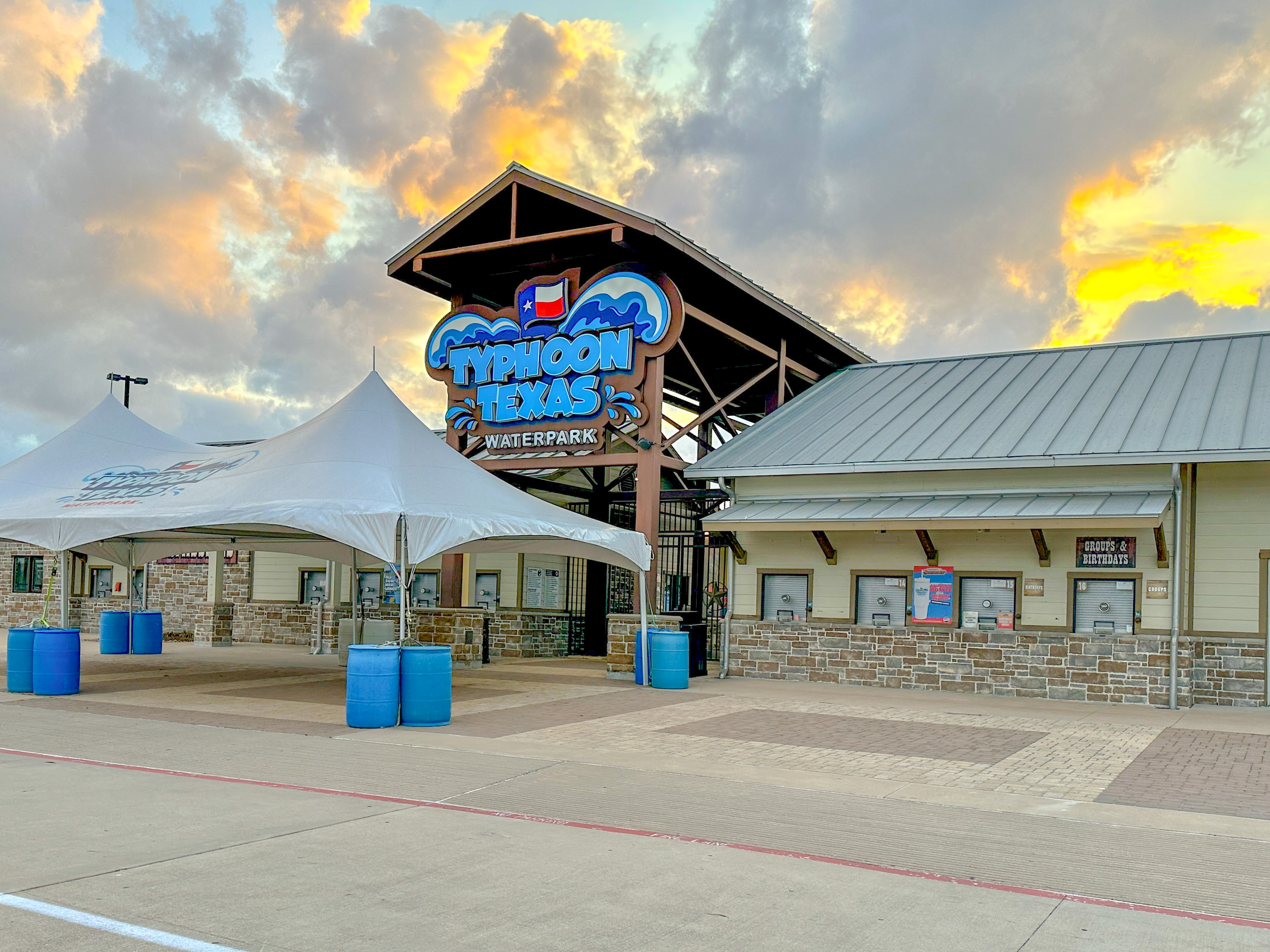 Katy TX Typhoon Texas Waterpark