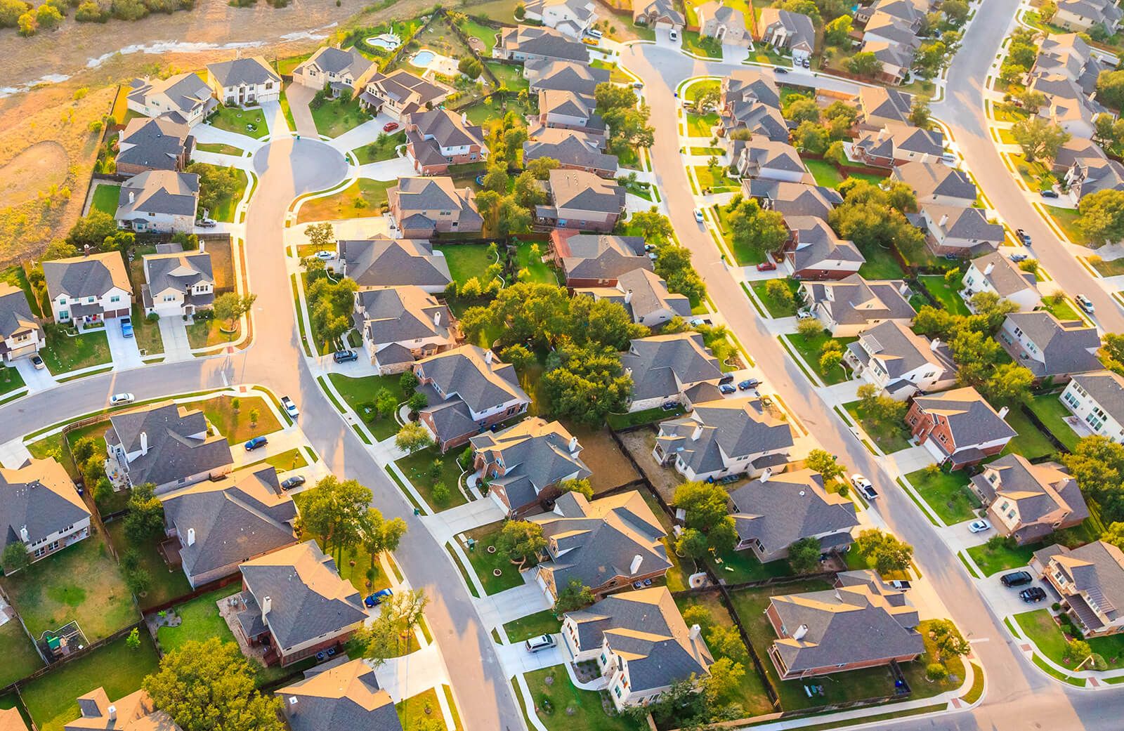 The 7 Costly Mistakes People Make When Selling A Home header image.