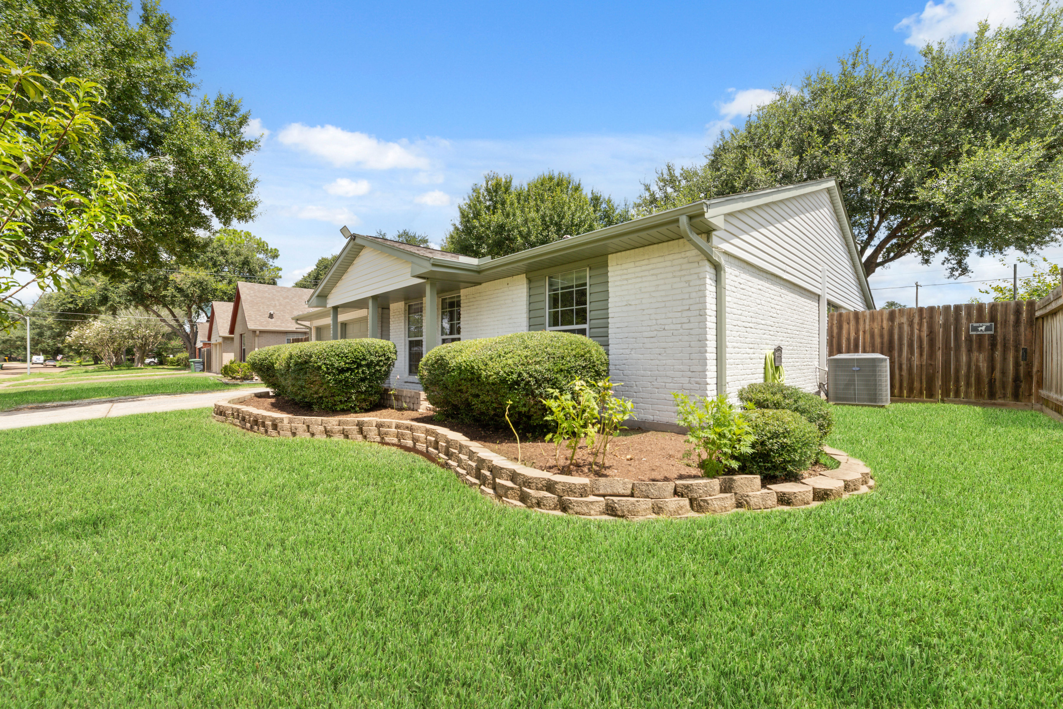 Seller Concessions in Houston When Closing Cost Credits Beat a Price Cut header image.