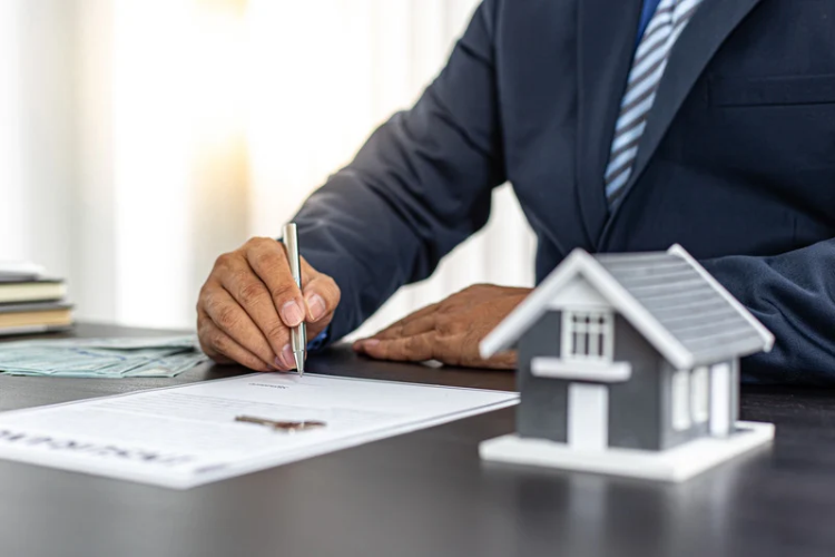 Palm Beach County Realtor Vibe Check: 5 Things to Evaluate Before You Hire header image.