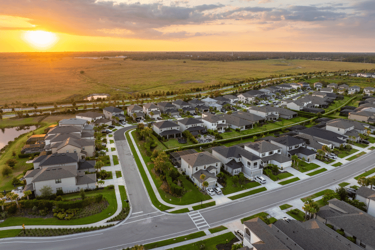 Jupiter vs. Palm Beach Gardens: How to Choose the Right Community header image.