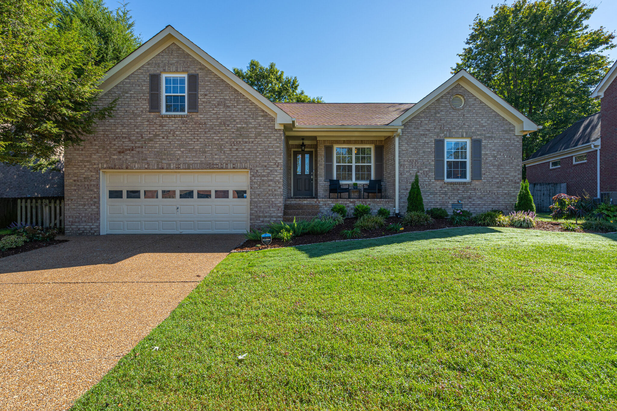 Homes for Sale in Dallas Downs, Franklin TN 37064 header image.