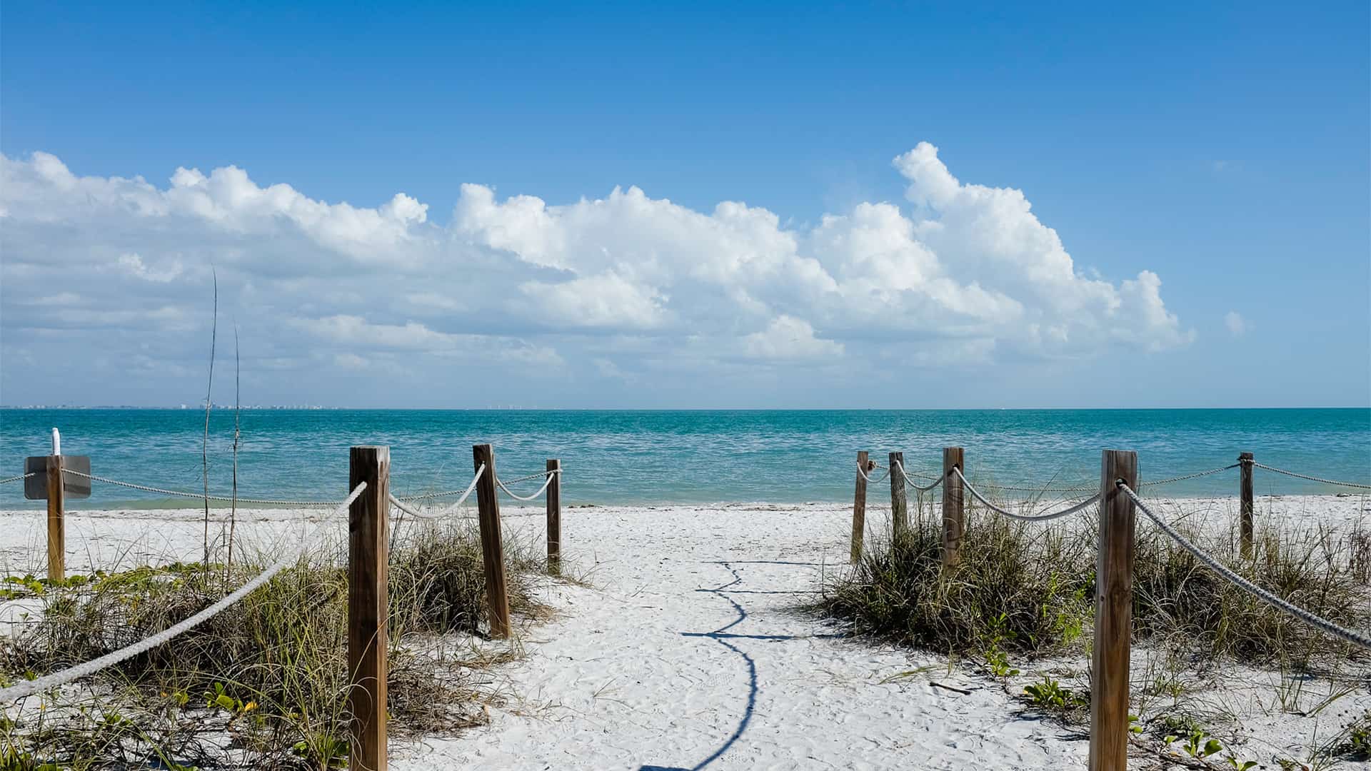 Vacation Rental Industry Trends and Pricing Tips to Take You to the Top in 2023 header image.