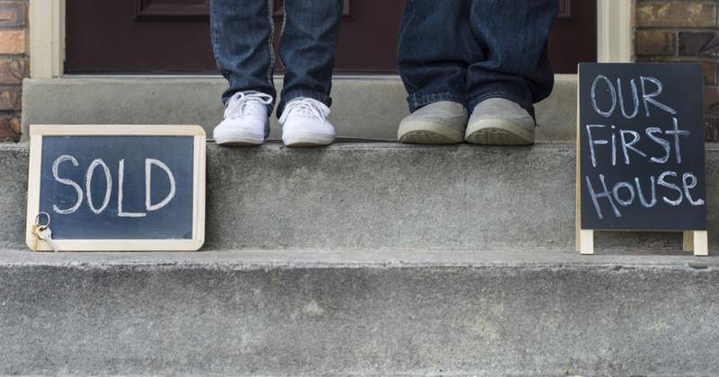 Facing a Bidding War? How to Compete With Cash Buyers. header image.