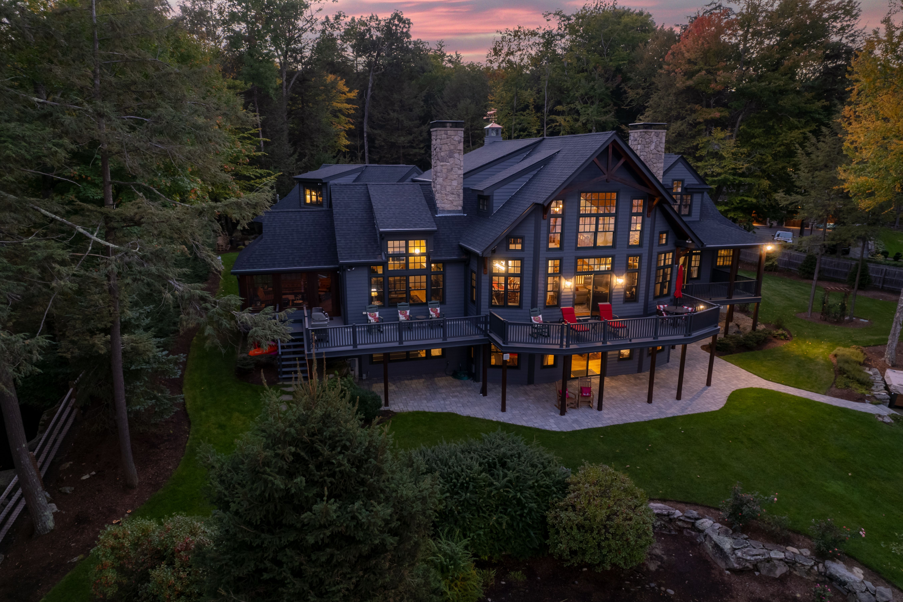 What Defines a Luxury Home in the Lakes Region? header image.