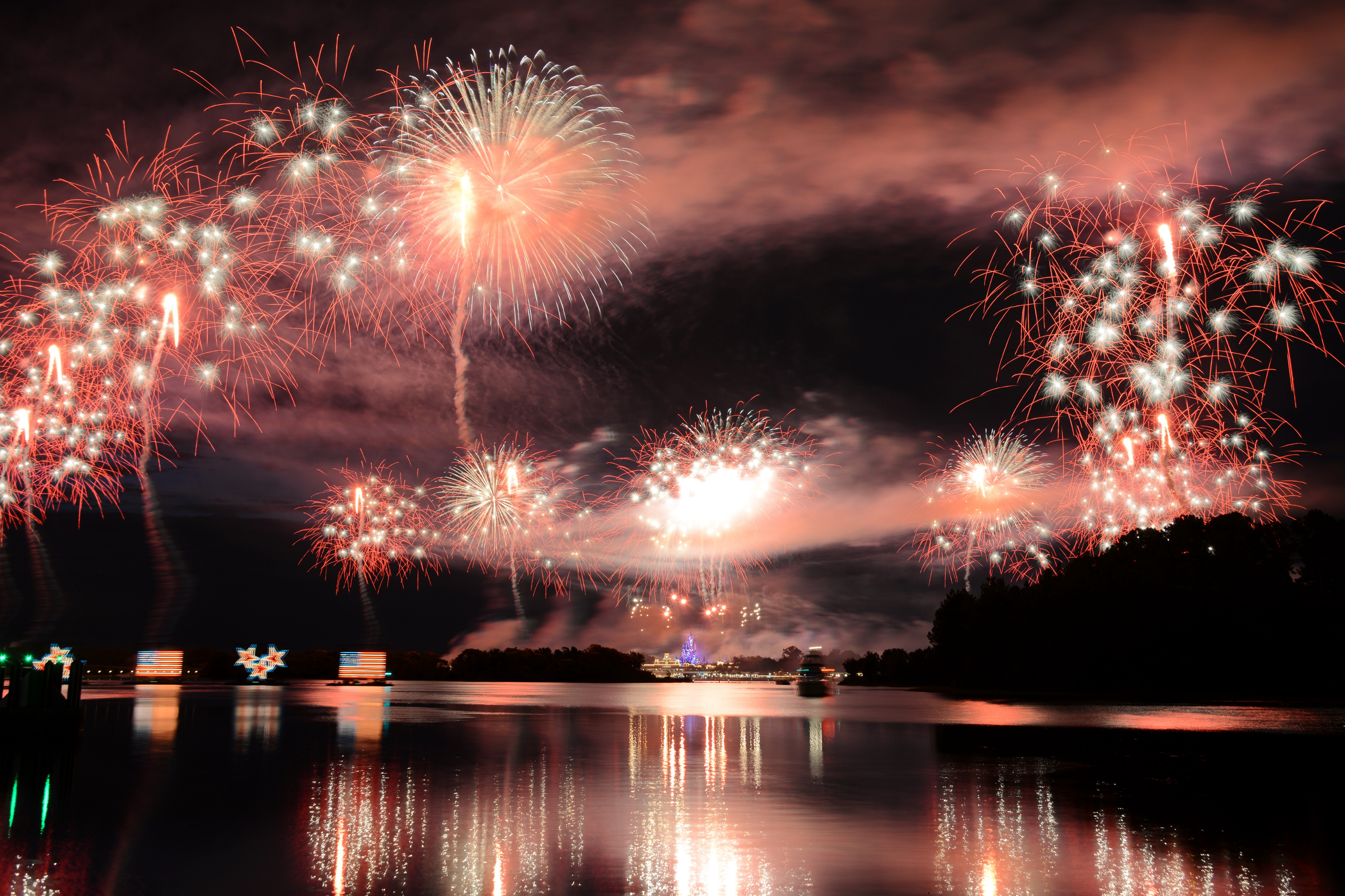 Where to Watch Fireworks in the Lakes Region: 2026 Guide header image.