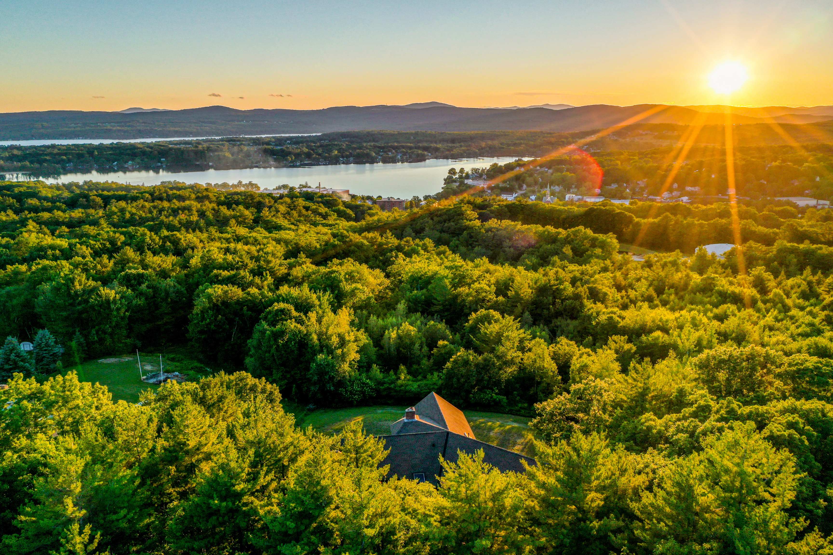 Lakefront vs Lake Access vs Off-Water: Which One Fits You Best? header image.