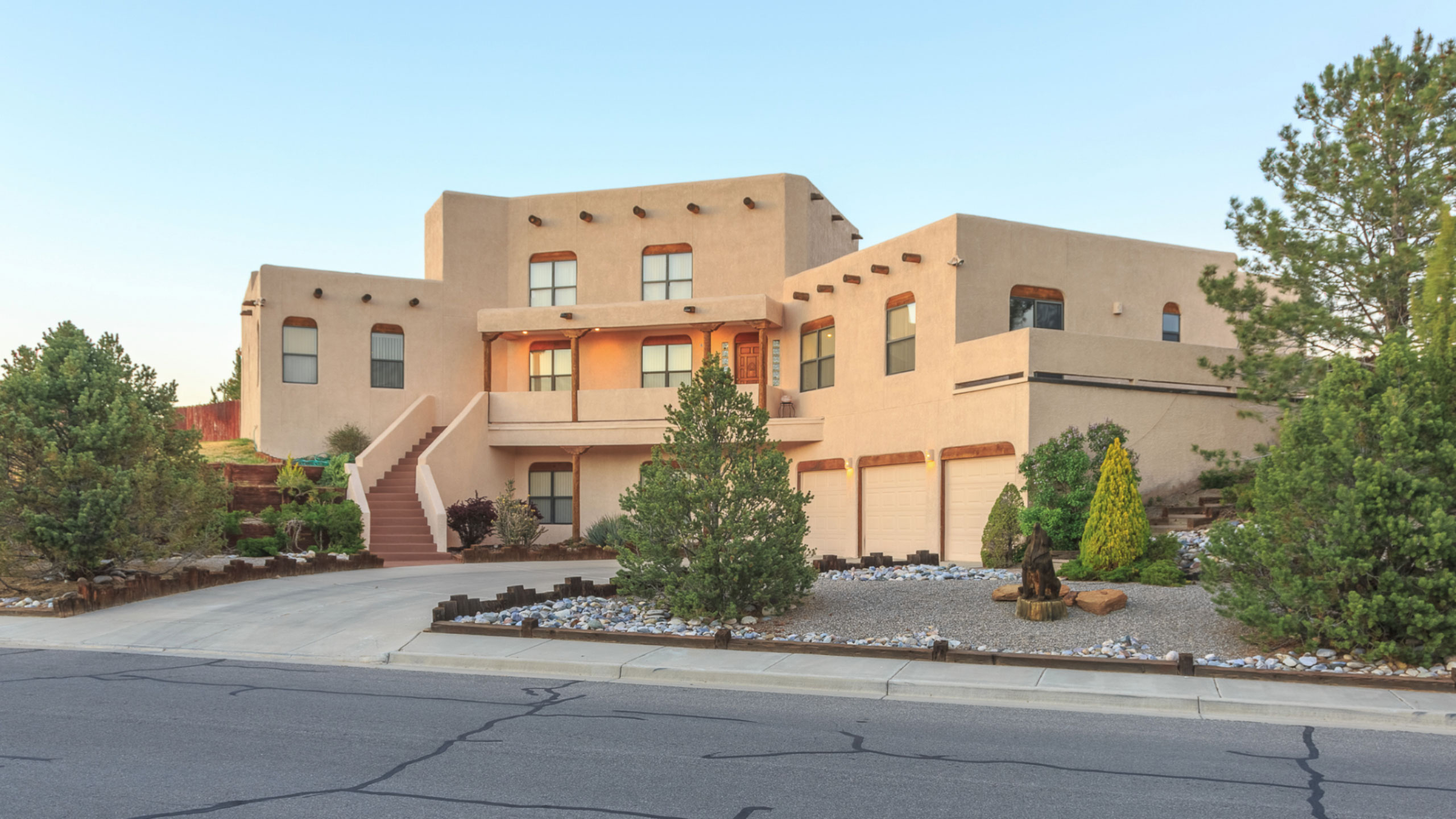 Dream Home? How To Find Yours header image.