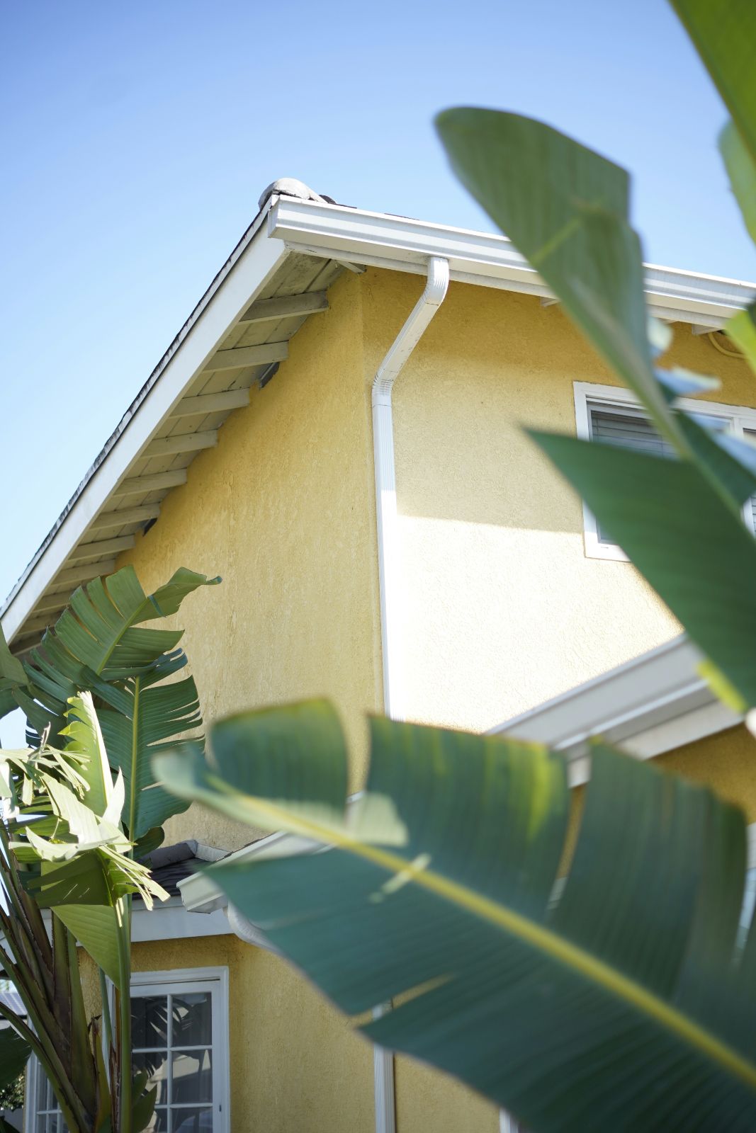 Downsizing in Orange County: How to Sell Your Family Home and Transition Smartly header image.