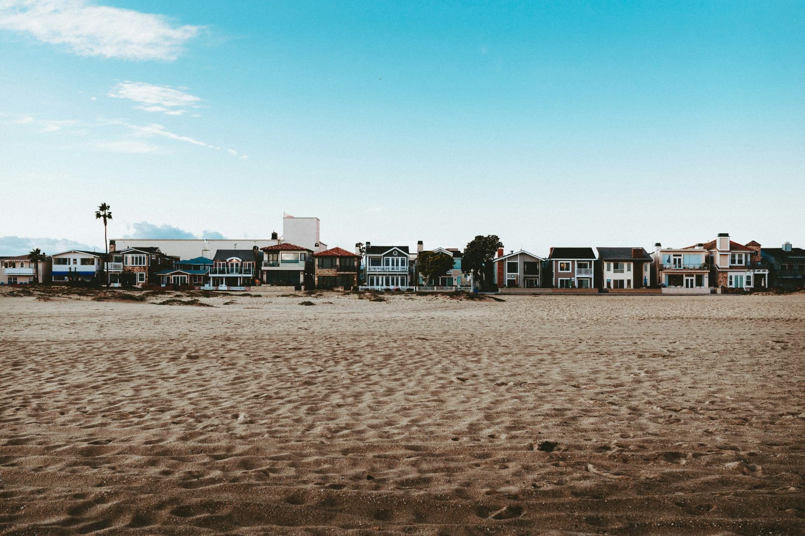 Newport Beach Luxury Market Report – October 2026 header image.