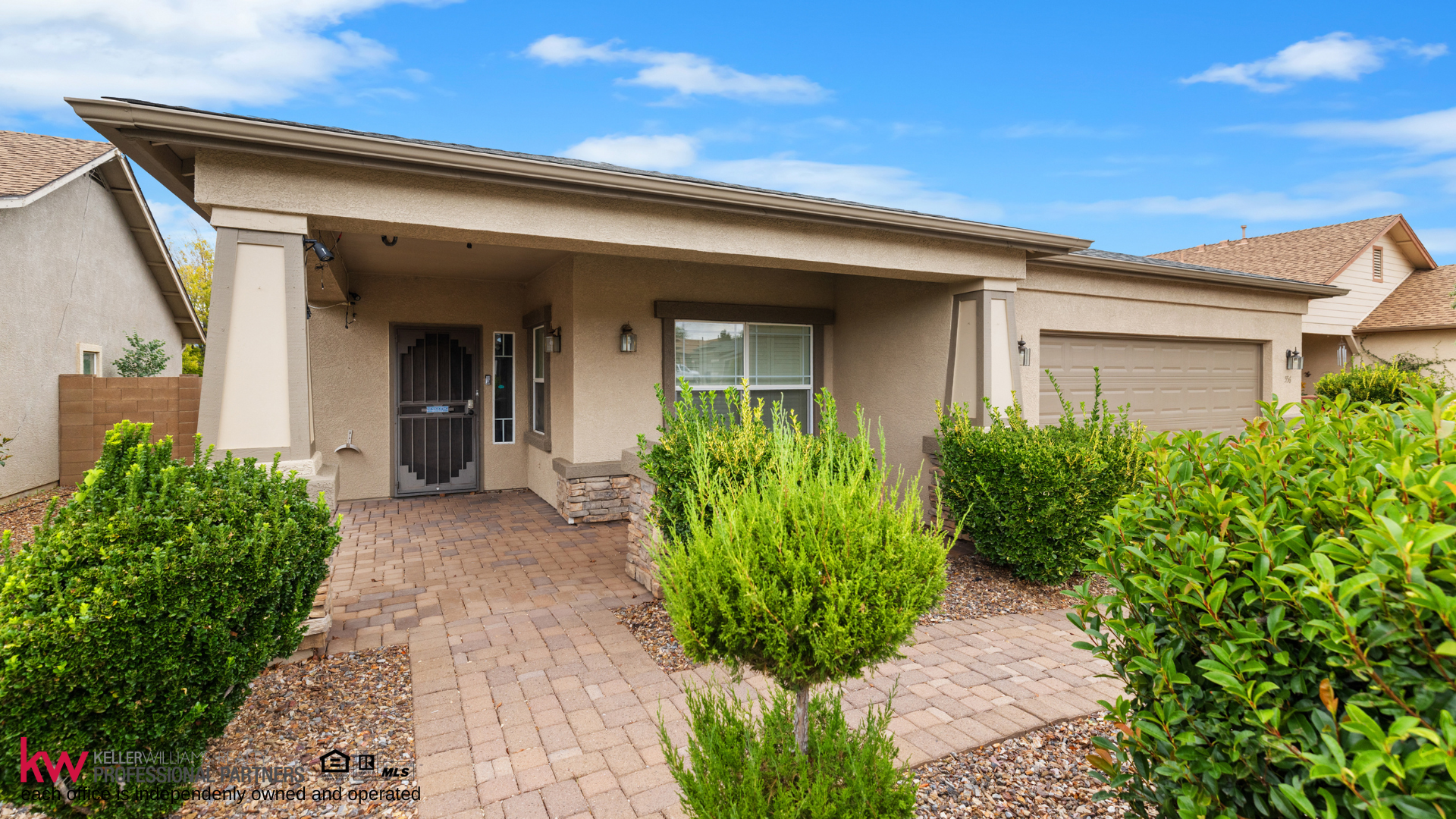 Property Spotlight: 556 N Robles St header image.