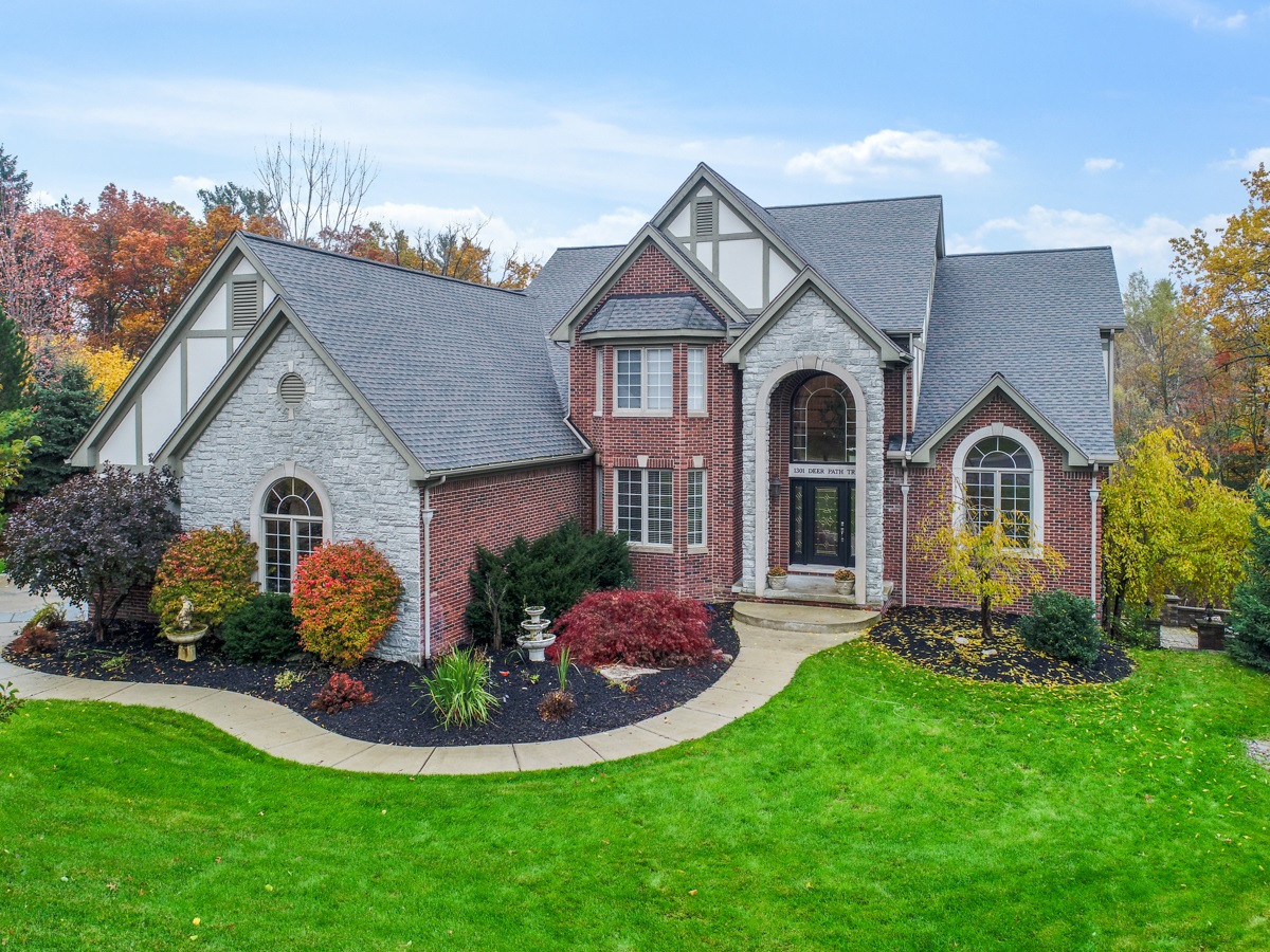 SOLD - 1301 Deer Path Trail header image.