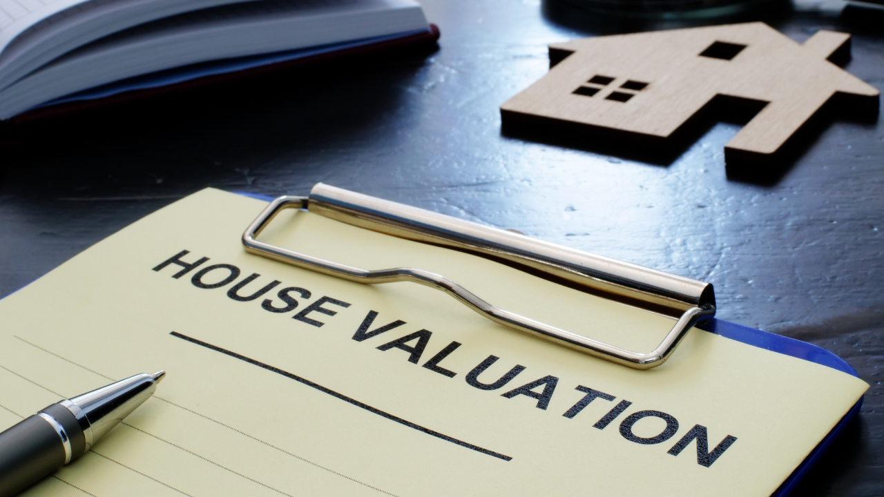 What’s the Best Way To Find Out Your Home’s True Value? header image.
