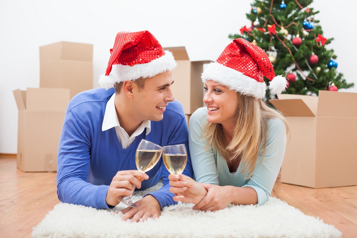 4 Tips for Celebrating the Holidays in a New Home header image.