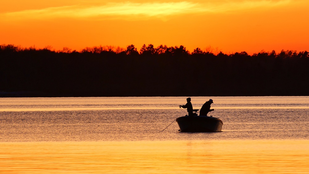 A Friendly Guide to Fishing in Lake Wallenpaupack header image.