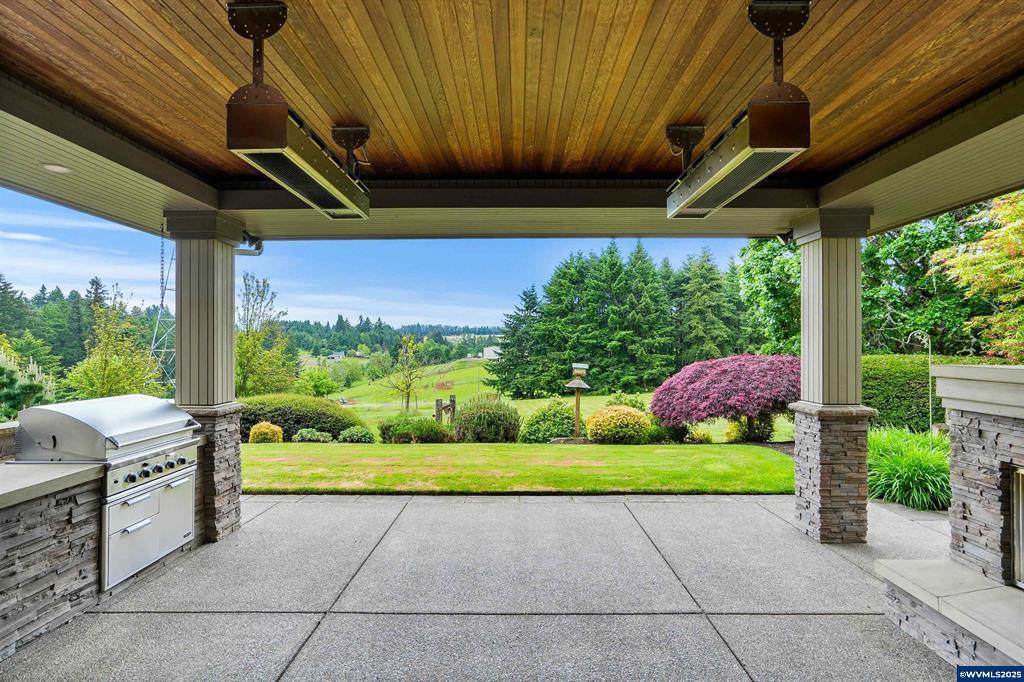 High-end home curb appeal Salem Oregon