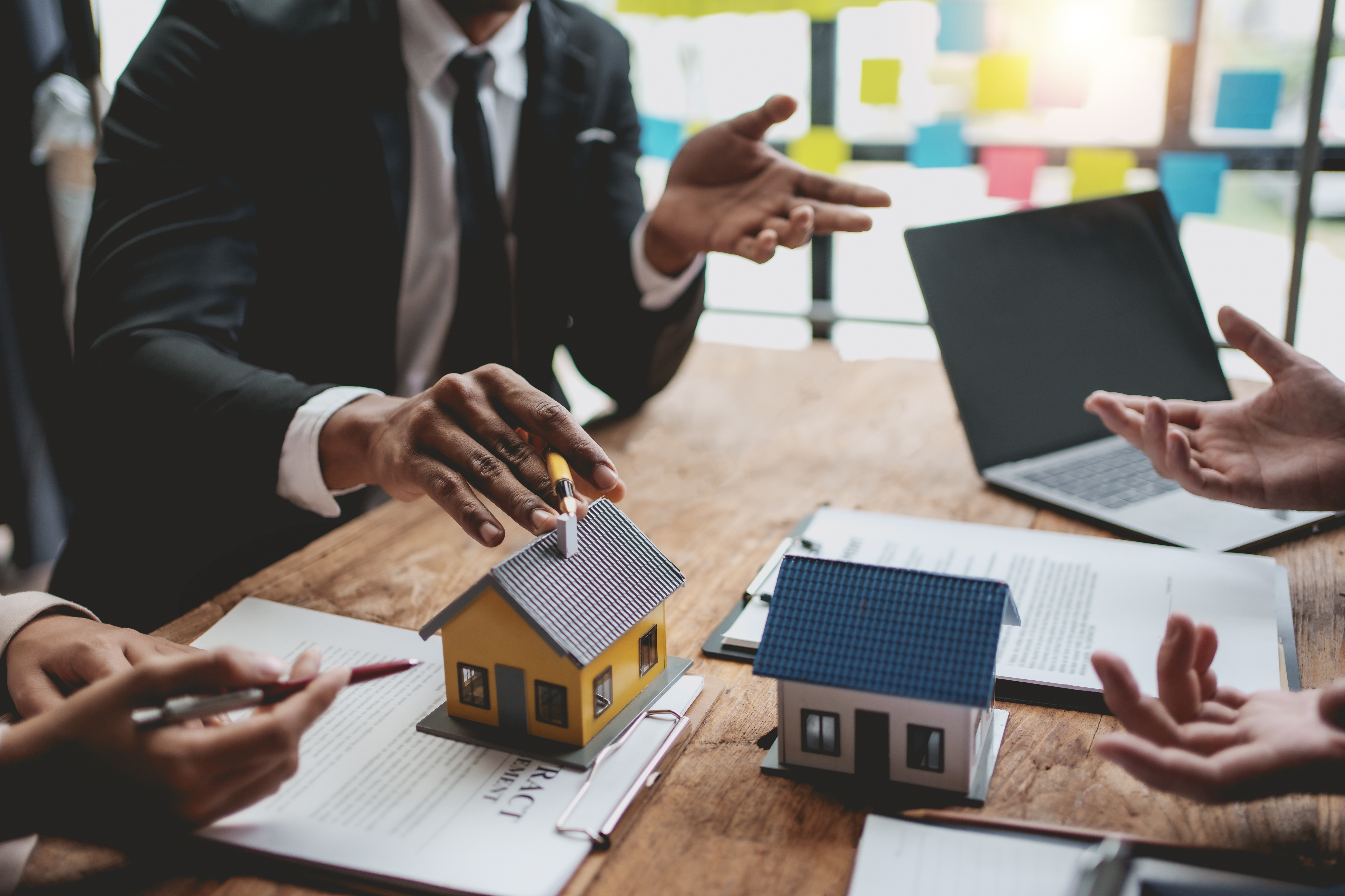 Real Estate Legal Issues 101 header image.