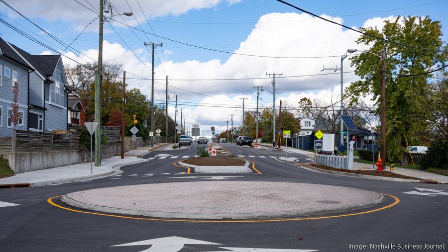 Developer tackles 12South traffic with new parking garage header image.