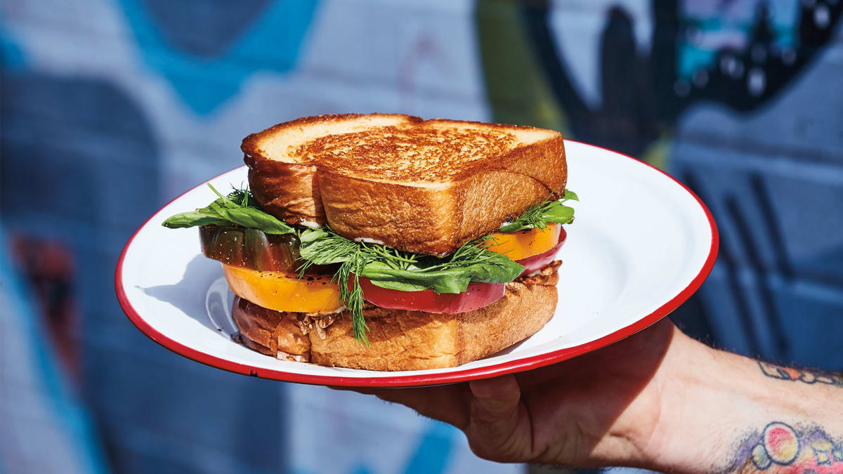 Unlocking Middle Tennessee Real Estate: Your Relocation Guide to Nashville’s Best Neighborhoods header image.