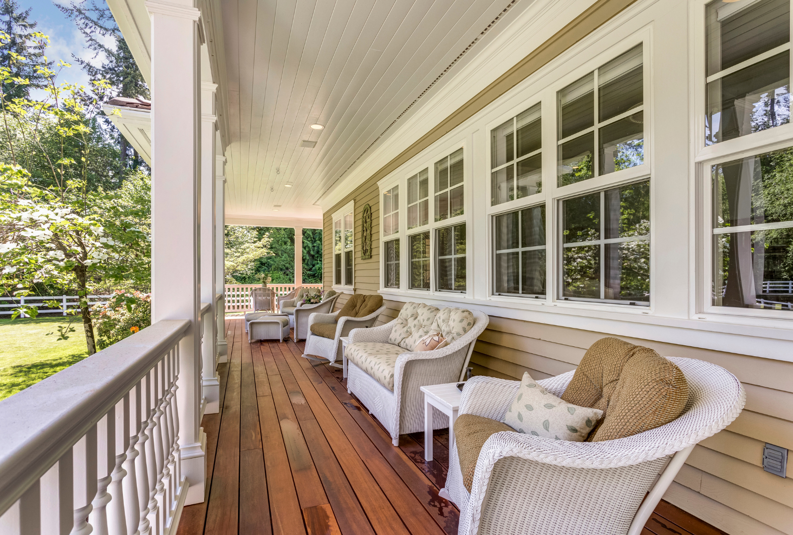 What to Know Before Buying a Country Property This Summer header image.