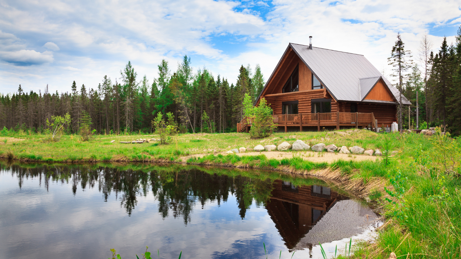 Selling Your Cottage in Georgina: 5 Tips for a Successful Sale header image.