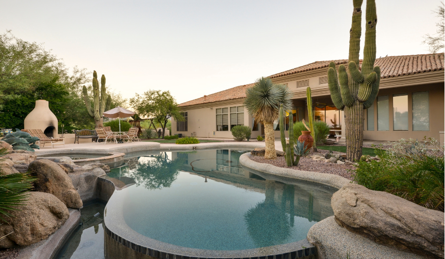 Desert Chic and Smart Design: Arizona Home Trends for 2026 header image.