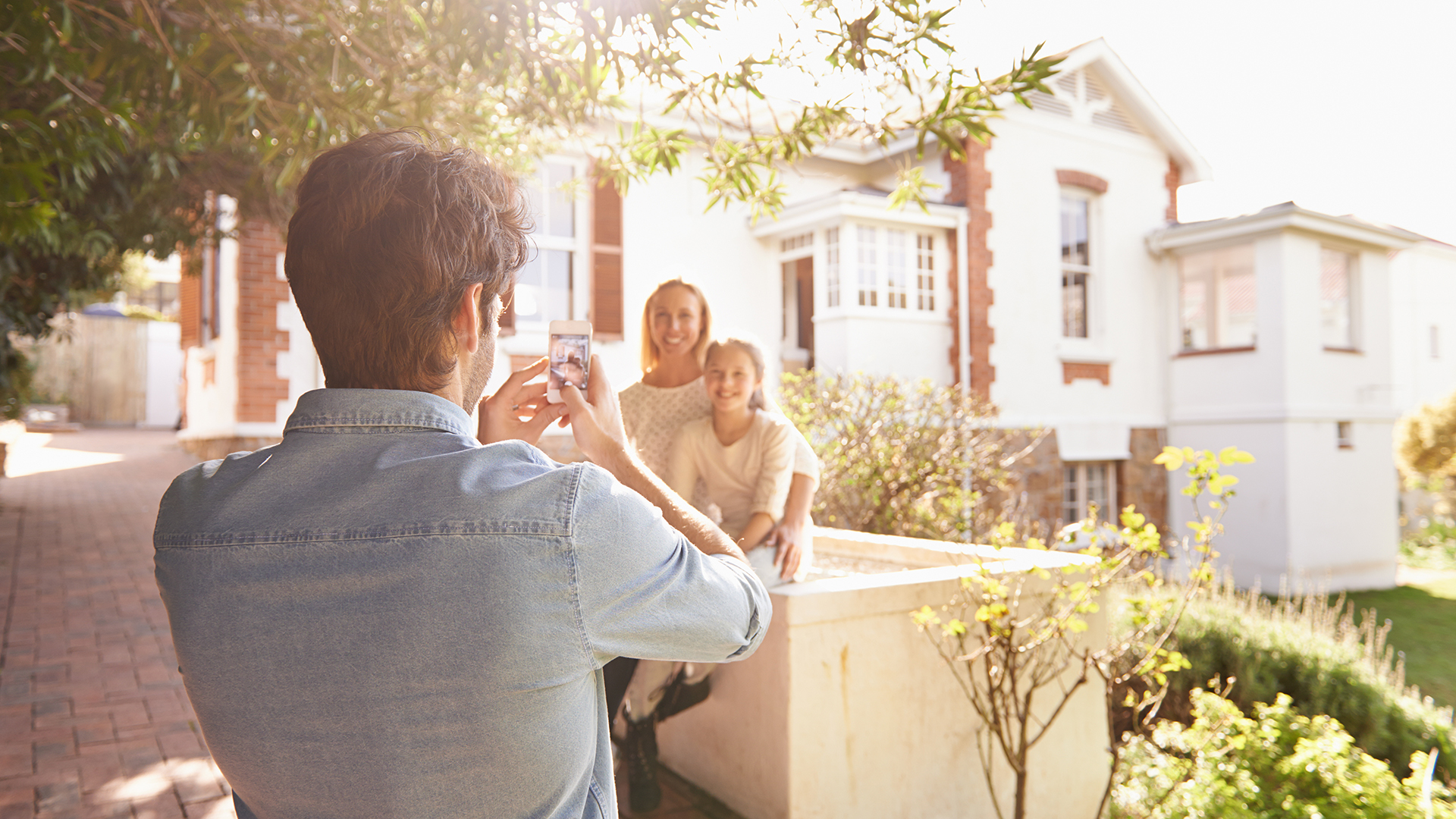 Why Summer is a Great Time to Buy or Sell Real Estate header image.