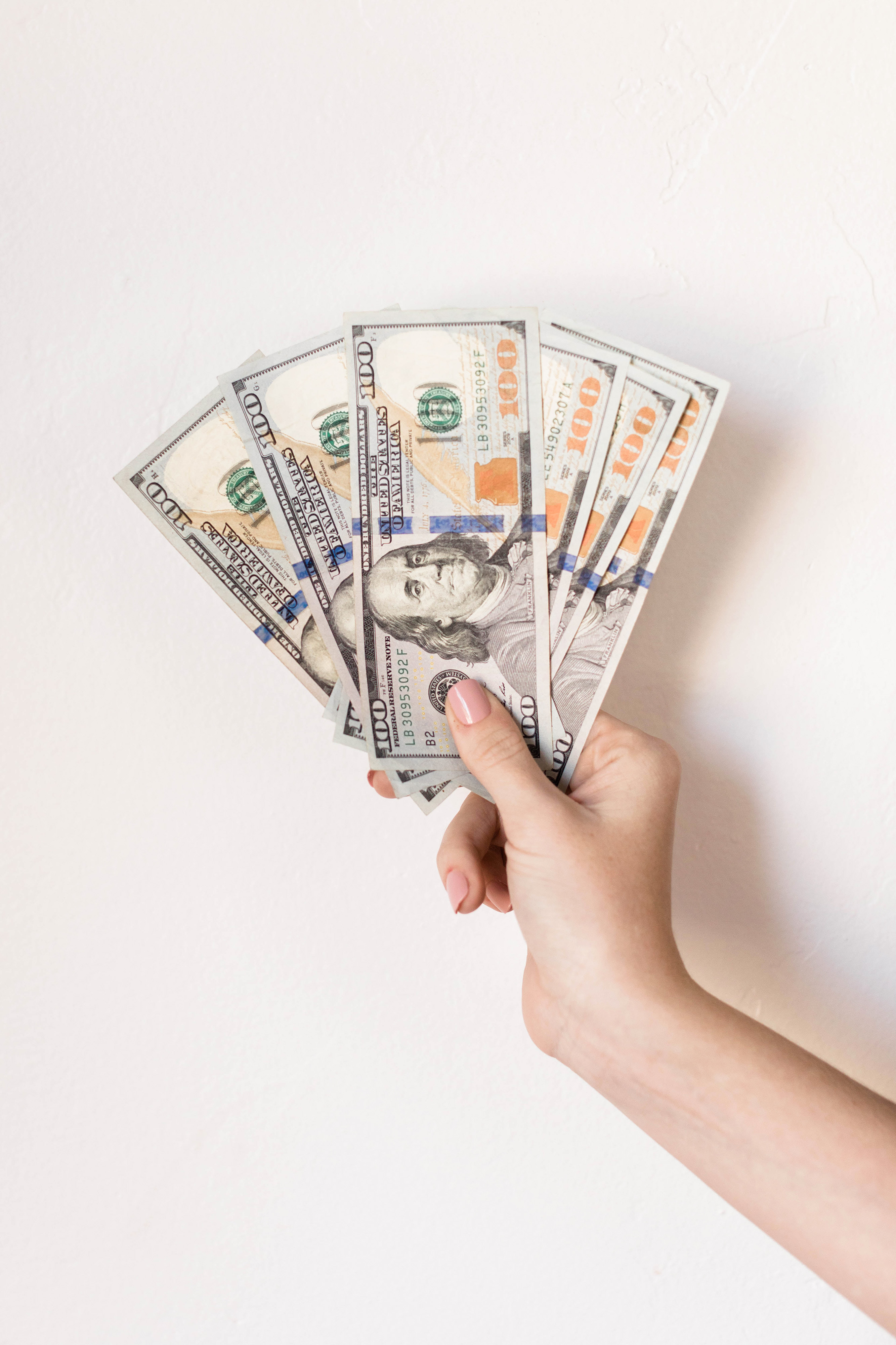 4 Easy Steps to Becoming a Real Estate Investor header image.