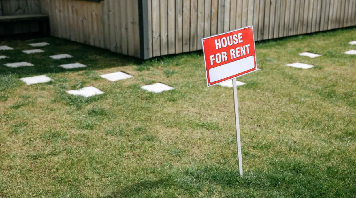 What’s the Worst Part of Renting? header image.