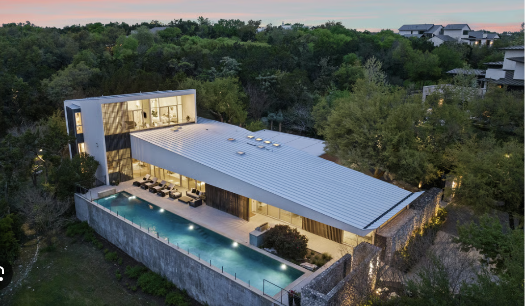  Luxury home with Hill Country views in Westlake Austin 