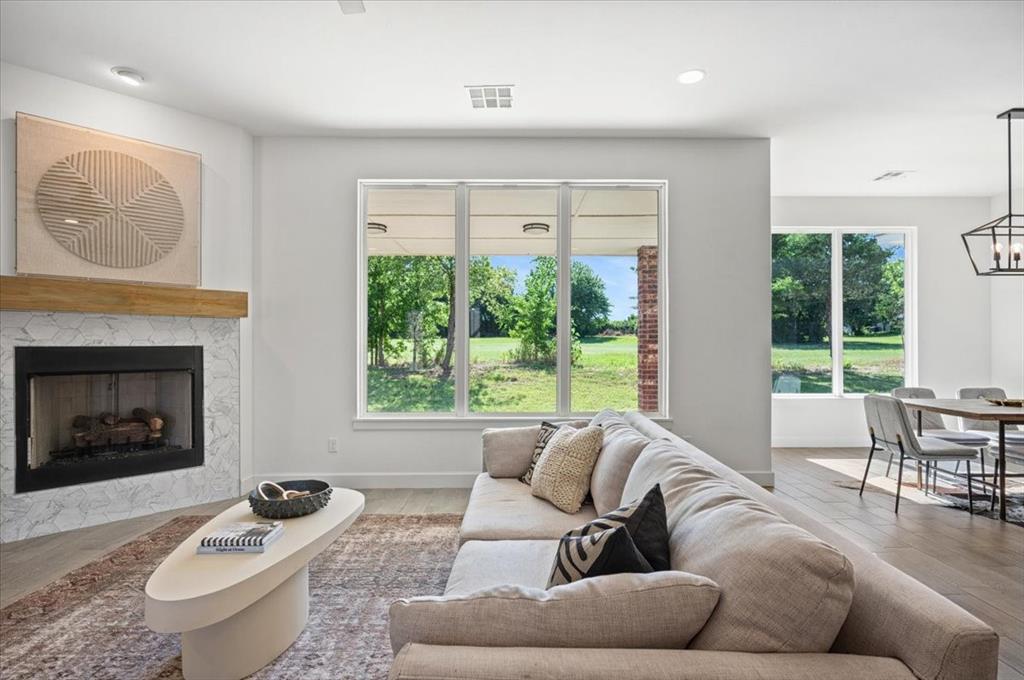 How to Sell Your Existing Home While Buying New Construction (Without Losing Your Mind) header image.