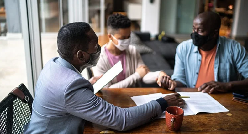 Real Estate Professionals Are Experts at Keeping You Safe When You Sell header image.