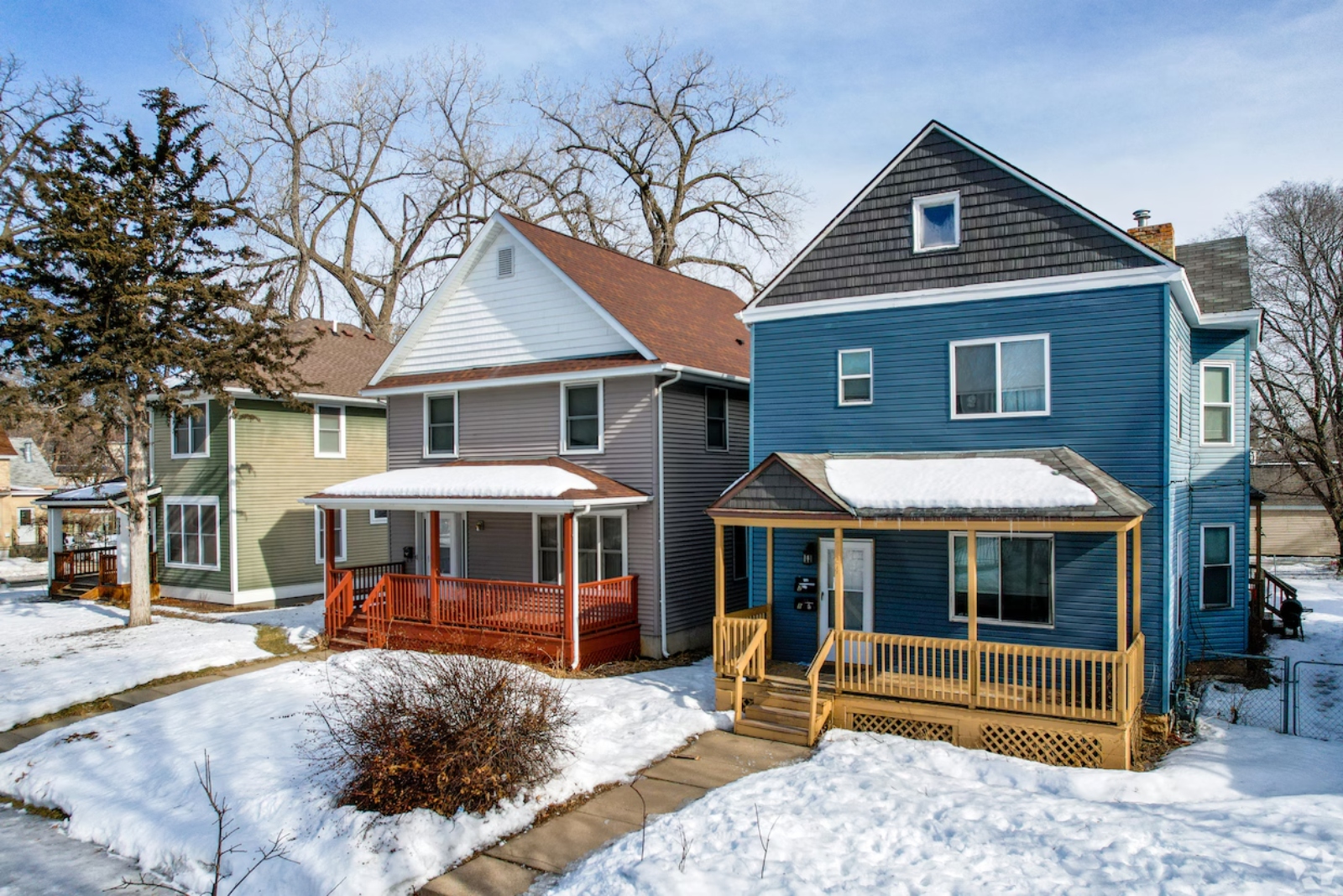 Mortgage rates fall again. Averages are half a point lower than a year ago. header image.