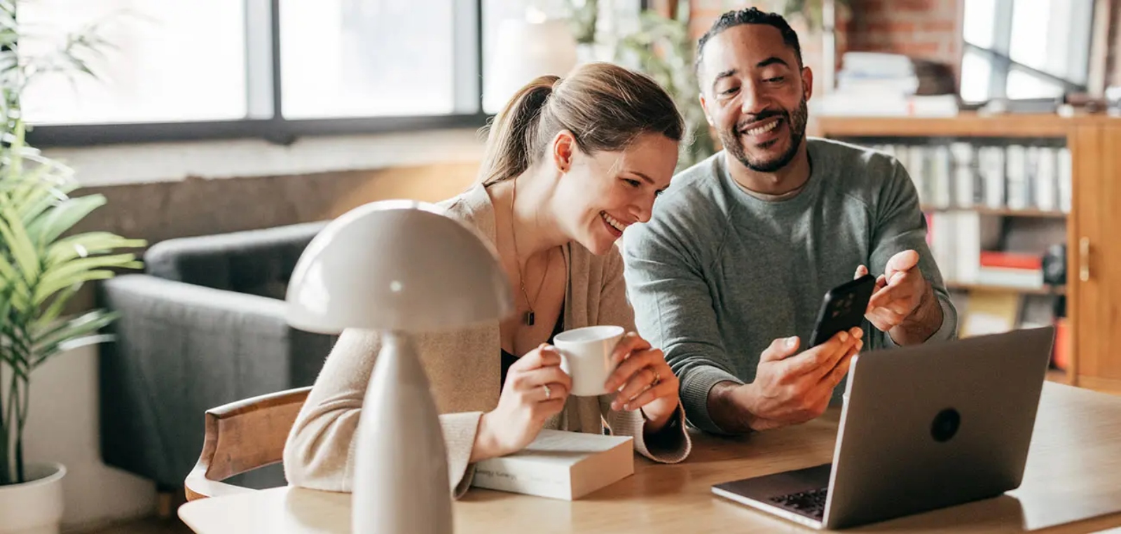 Prospective Buyers Rush for Loans as Rates Drop header image.