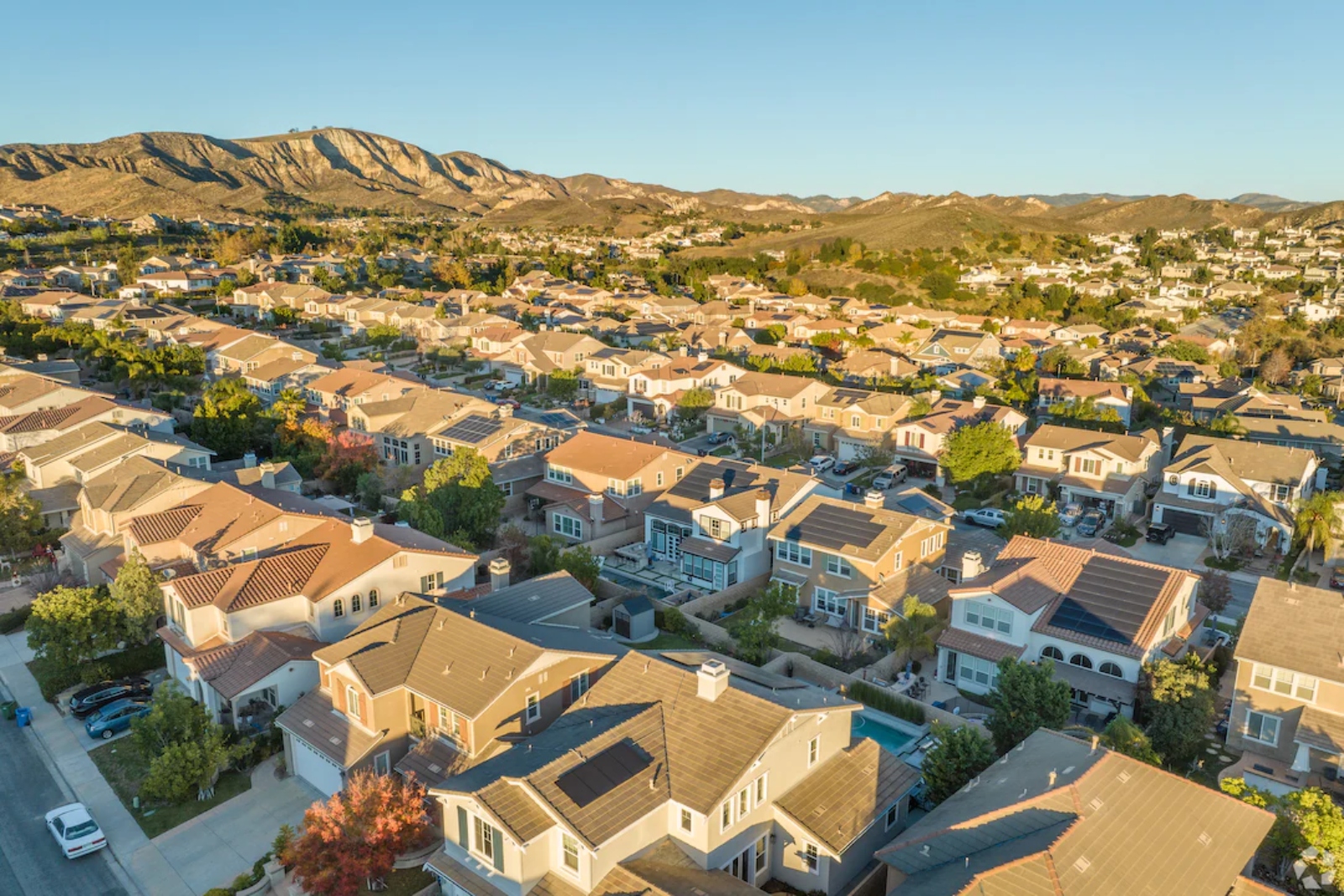 Lower rates spur renewed homebuyer mortgage demand header image.