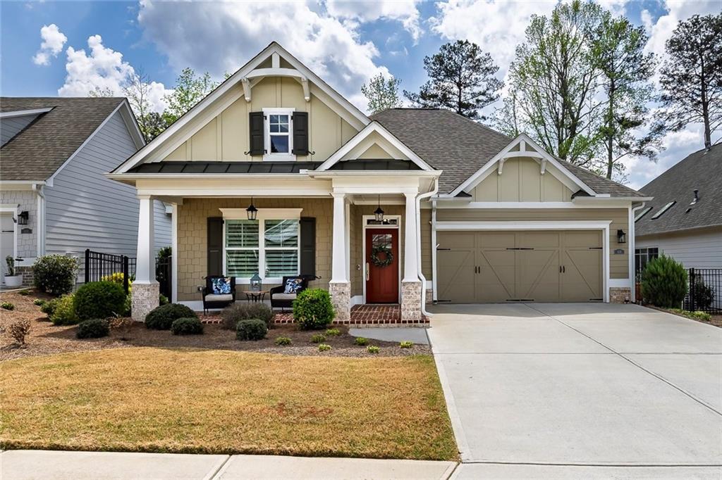 Beautiful one-level home for sale in Marlowe 55+ community Woodstock GA