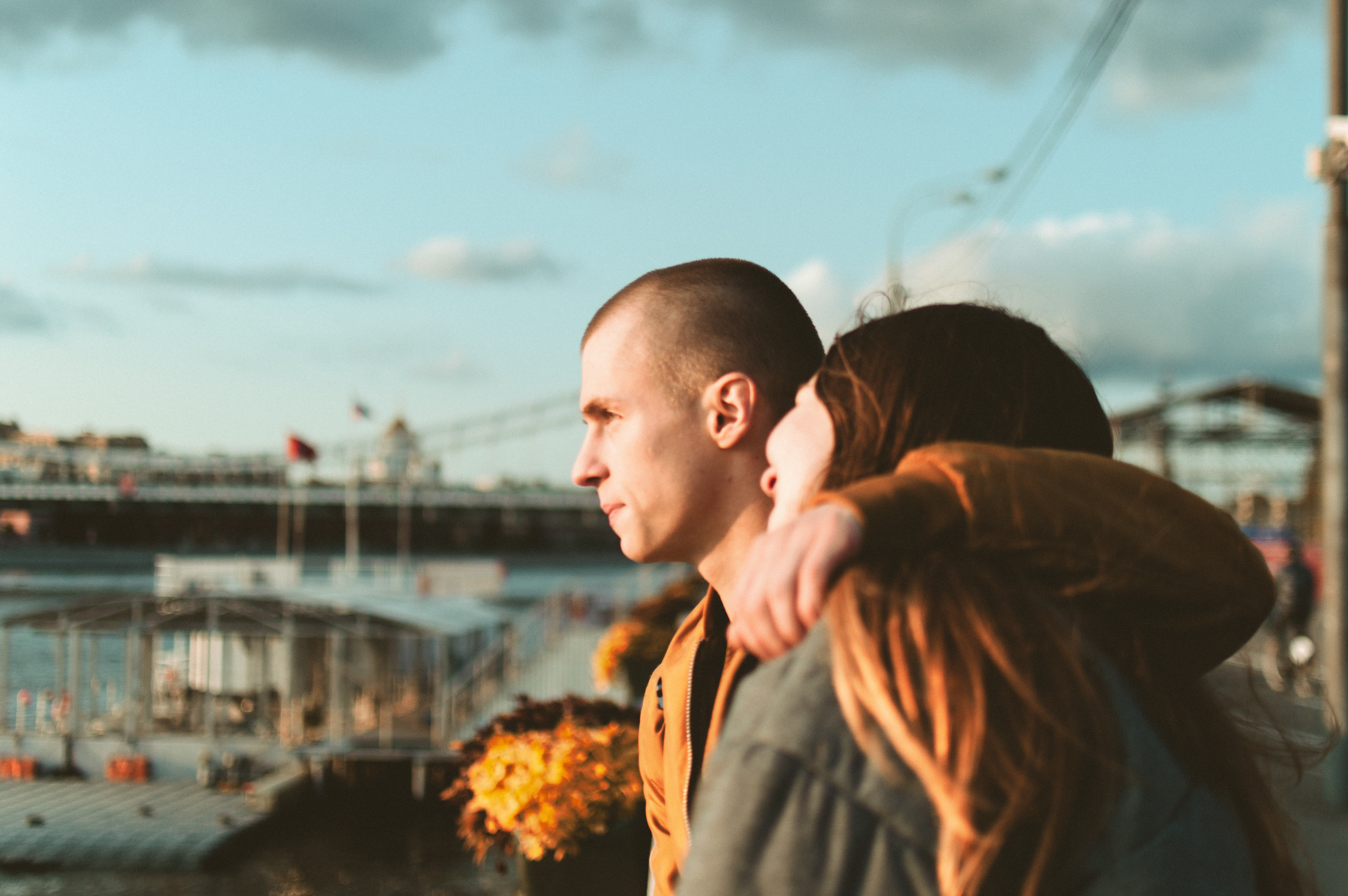 5 Hacks for Military Spouses to ROCK a PCS Move header image.