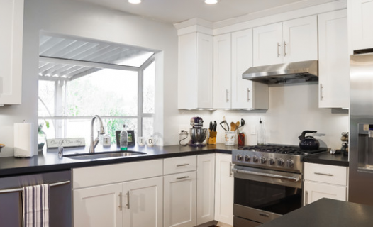 Easy & Quick Fixes that Help Sell Your Home for Big Returns header image.