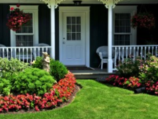 A Must-Do Before Selling: Staging Your Yard header image.