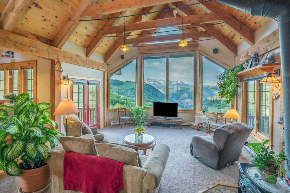 Teddy Sells Hastings Mesa Home header image.