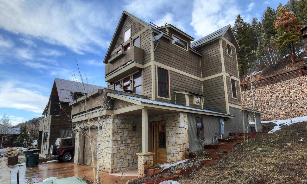 245 South Sunset Ridge is Under Contract header image.