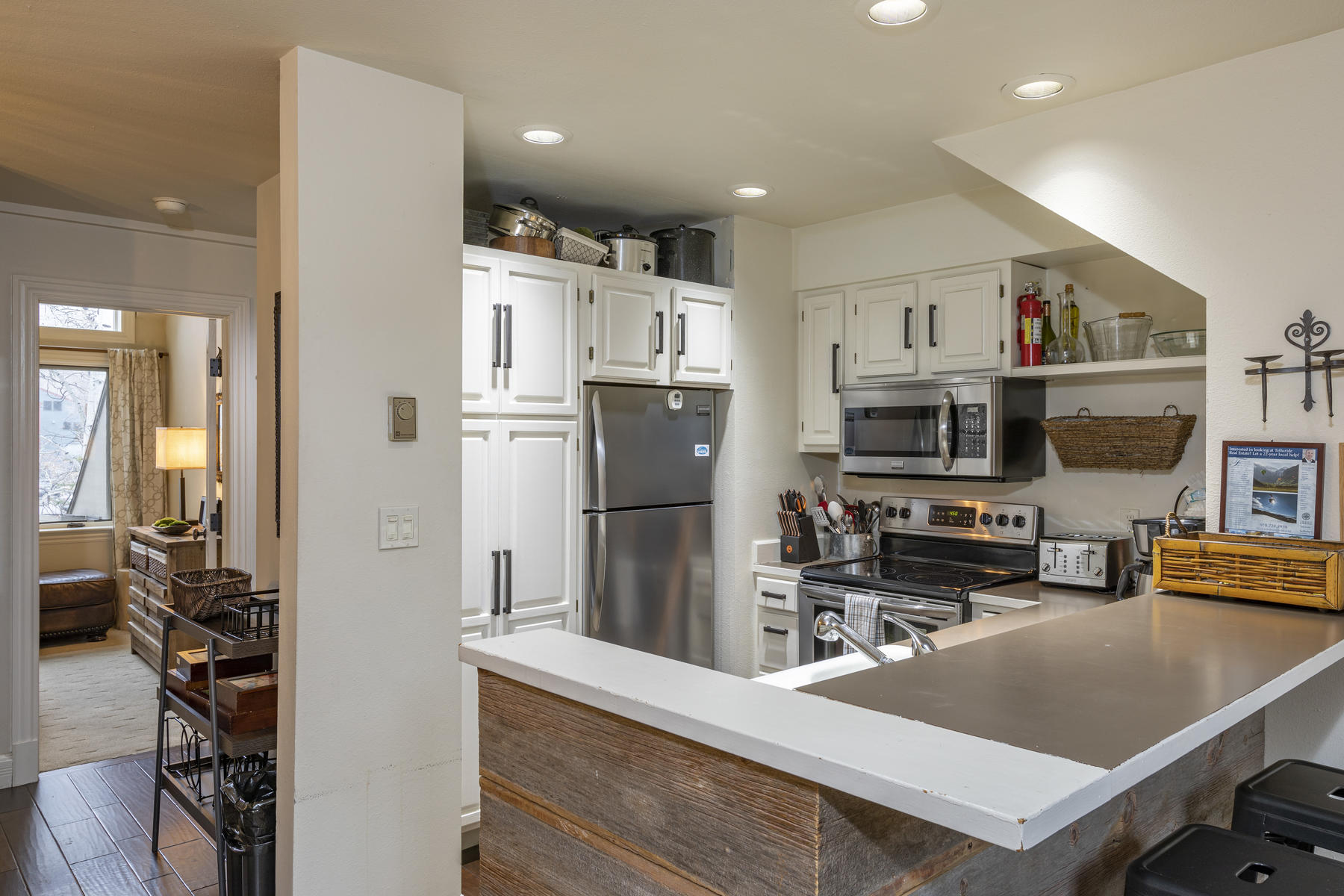 March 2020 Real Estate Numbers for Telluride header image.