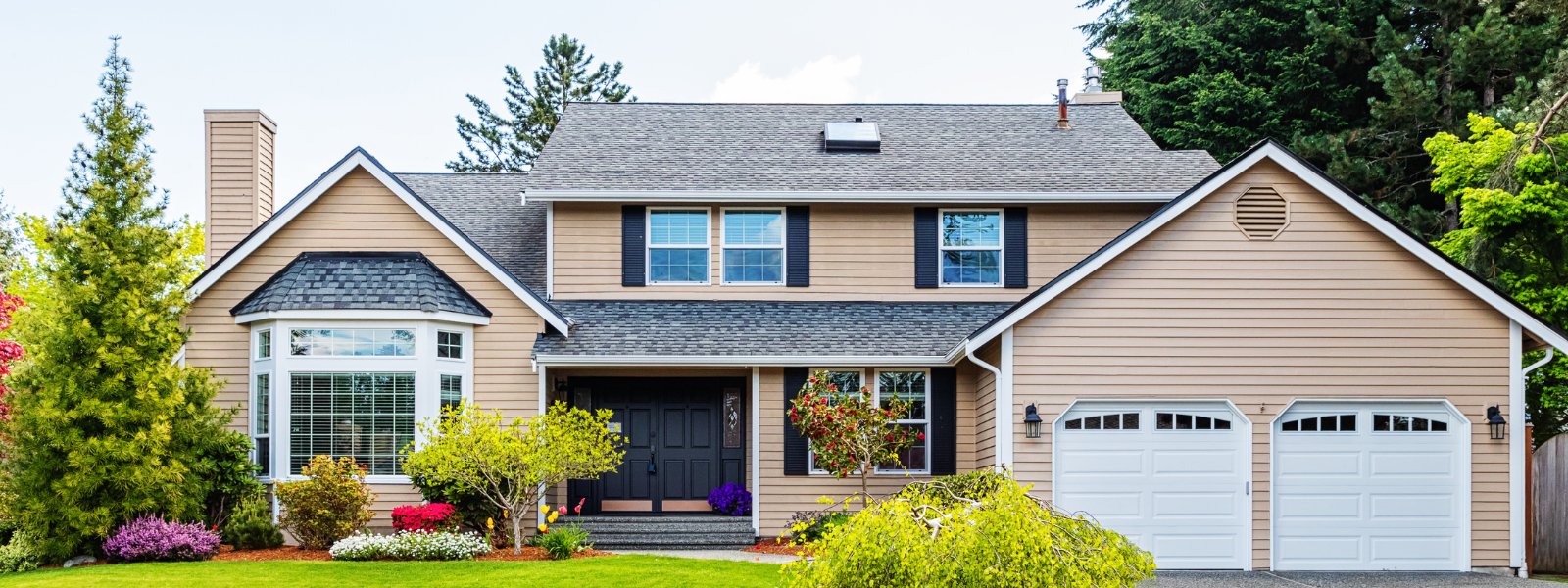 End of Year Real Estate Recap: What's in Store for the 2024 Housing Market? header image.