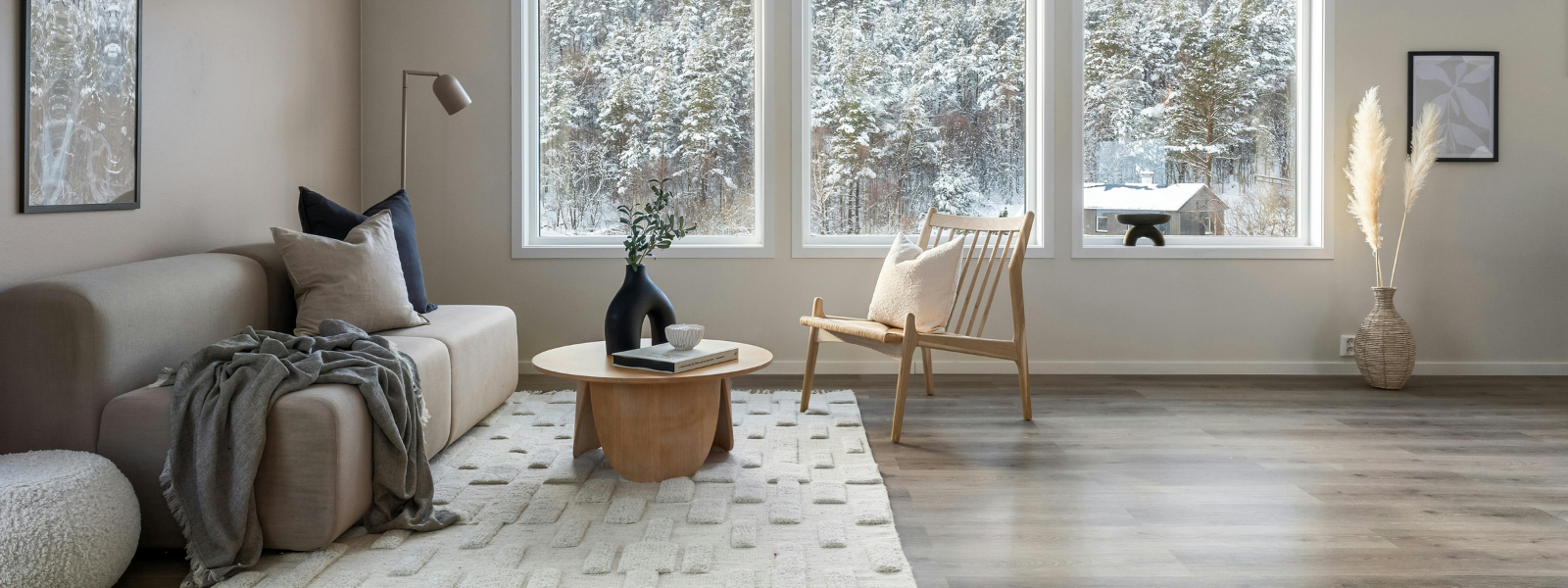 Hot Market, Cold Weather: Boosting Curb Appeal and Staging for Early Buyers header image.