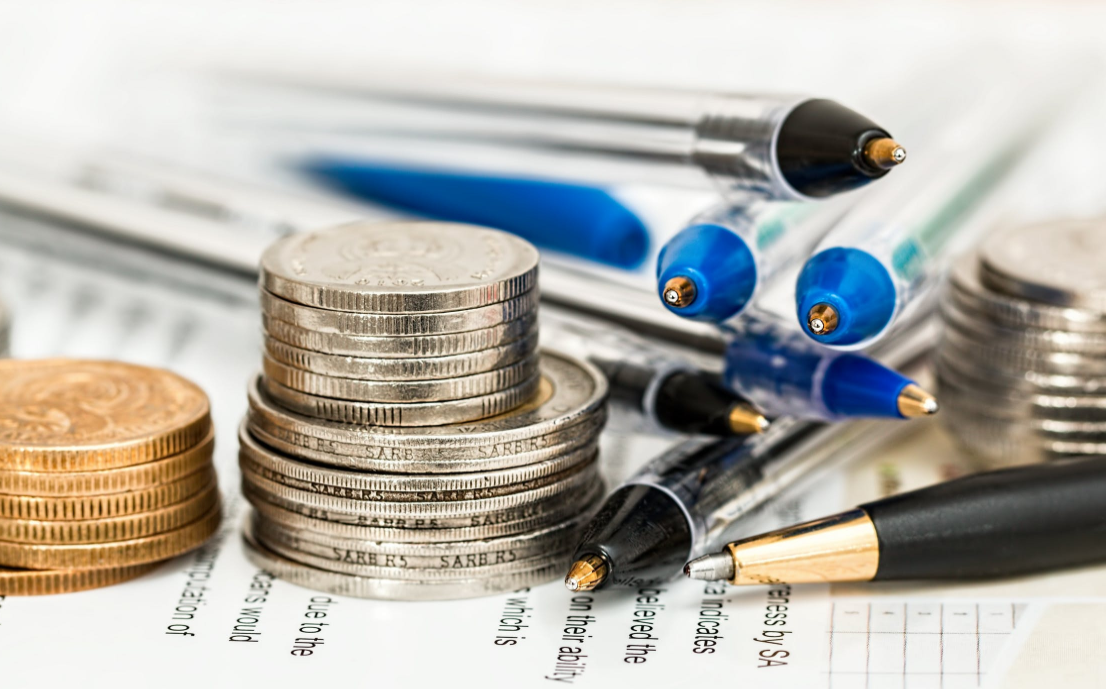 Easy Ways To Save For Home Ownership header image.