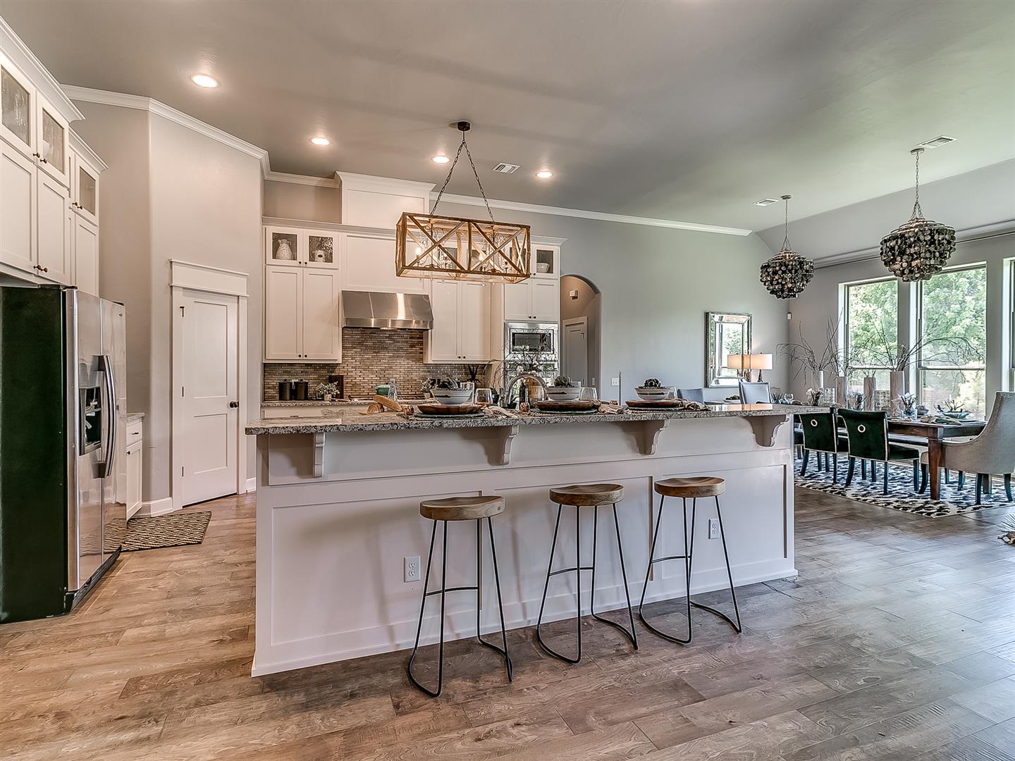 Staging Your Home On A Budget header image.